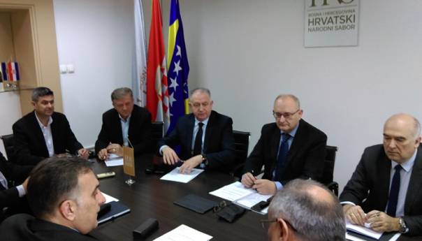 GV HNS-a traži da se prestane komentirati ustaška misa