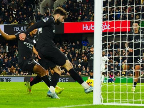 Gvardiola slave kao spasioca, drugi ga brutalno kritikuju