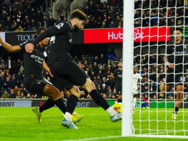 Gvardiola slave kao spasioca, drugi ga brutalno kritikuju