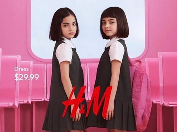 H&M morao ugasiti reklamu s djevojčicama čiji je slogan bio: 'Neka se glave okreću'