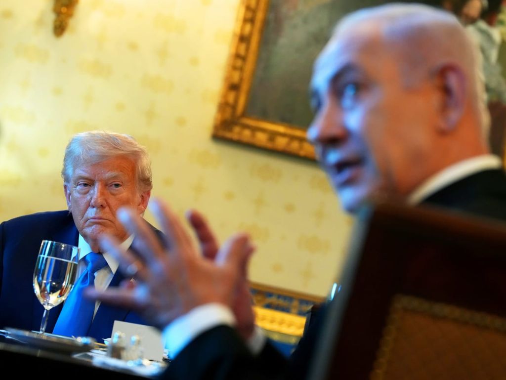 Haaretz: Netanyahu urušio položaj Izraela u SAD-u