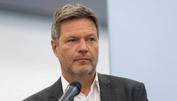 Habeck: Grijanje u javnim zgradama na maksimalno 19 stepeni