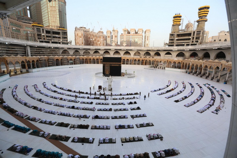 Hadž će ove godine biti organiziran samo za one koji žive u Saudijskoj Arabiji