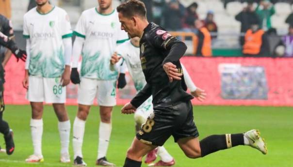 Hadžiahmetović sa dva gola odveo Konyaspor u narednu rundu Kupa Turske