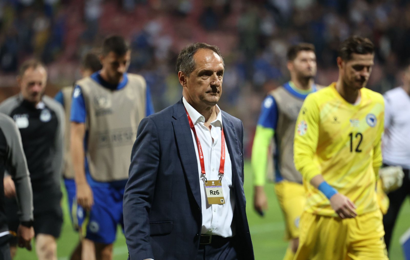 Hadžibegić umjesto odgovora na sramotu vrijeđao novinara