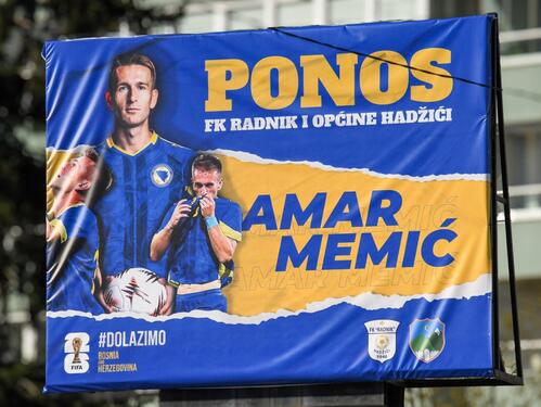 Hadžići odali priznanje Amaru Memiću bilbordom u centru