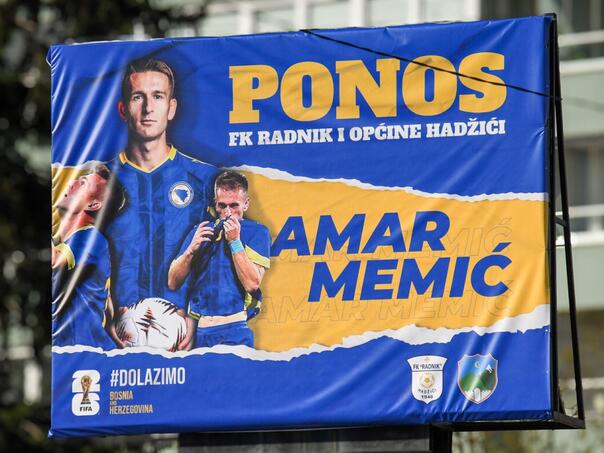 Hadžići odali priznanje Amaru Memiću bilbordom u centru