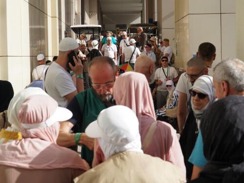 Hadžije iz BiH obavile glavni tavaf i sajj, danas završavaju sa obredima