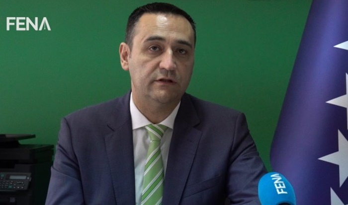 Hadžović: Školska godina trebala bi početi 6. septembra u punom kapacitetu
