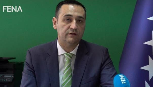 Hadžović: Školska godina trebala bi početi 6. septembra u punom kapacitetu