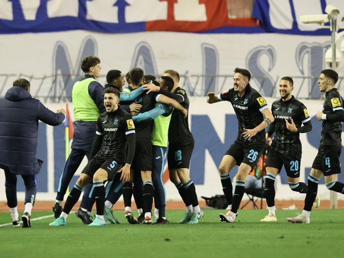 Hajduk izgubio derbi, prvo mjesto i Livaju