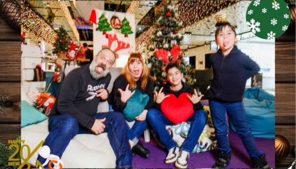 Hajmo k’o nekada ljubav rukom pisati