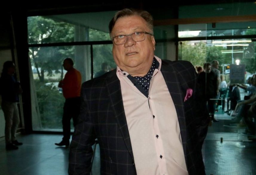 Halid Bešlić otkazao još jedan koncert zbog zdravstvenih problema