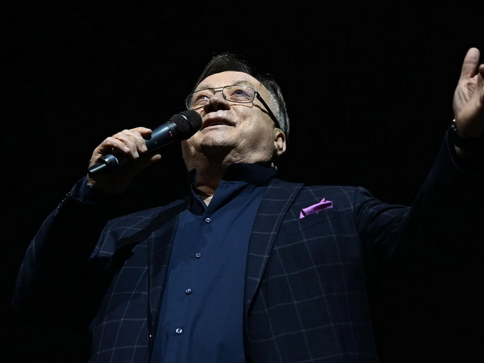 Halid Bešlić otkrio na koliko je svadbi Vatrenih pjevao: 'Sve sam ih oženio'