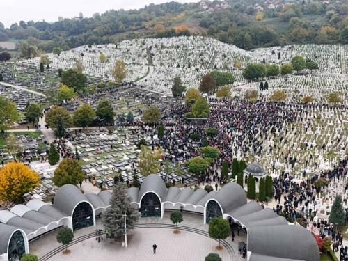 Halid Bešlić ukopan na Gradskom groblju Bare