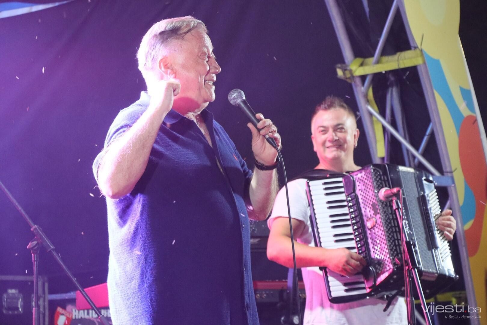 Halid je u Sarajevu posljednji put zapjevao ovog ljeta: "Publika ne diše i čeka ga..."