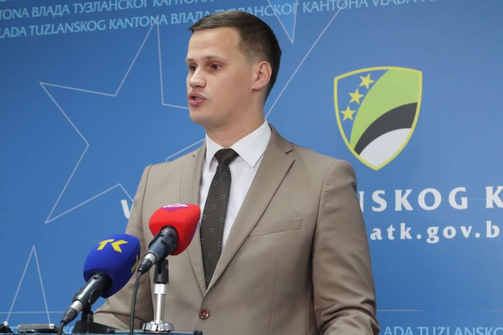 Halilagić čestitao 2.oktobar - Dan oslobođenja Tuzle