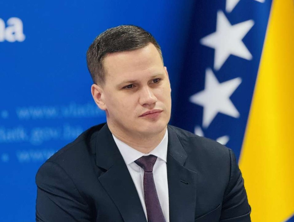 Halilagić čestitao Božić: Svjetlost optimističnom početku