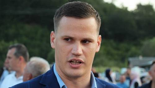 Halilagić: Uplaćen avans za policijske transportere, neka ih i za parade, a i zlu ne trebalo