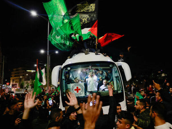 Hamas: Dobili smo spisak od 33 palestinska zatvorenika koji će danas biti oslobođeni
