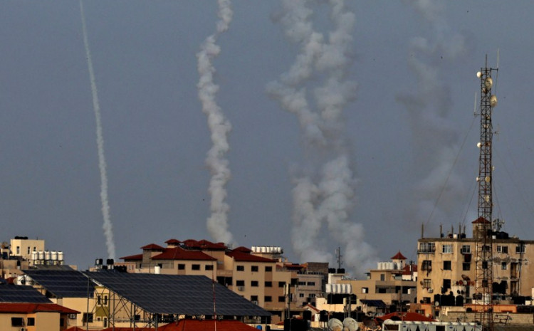 Hamas raketirao Izrael: Sirene, eksplozija i stampedo