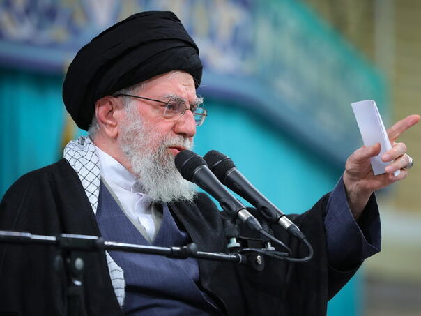 Hamnei pozvao Irance da pokažu "odlučnost" uoči godišnjice Islamske revolucije