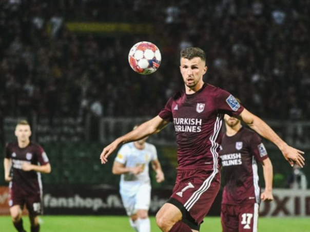 Hamza Čataković produžio vjernost bordo klubu