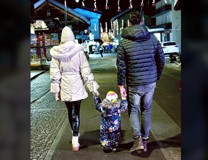 Hana Huljić se na Instagramu pohvalila fotografijom sa Grašom i kćerkicom Albom