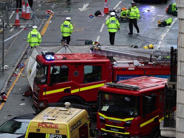 Haos na paradi Liverpoola: Automobil uletio u masu, najmanje 50 povrijeđenih