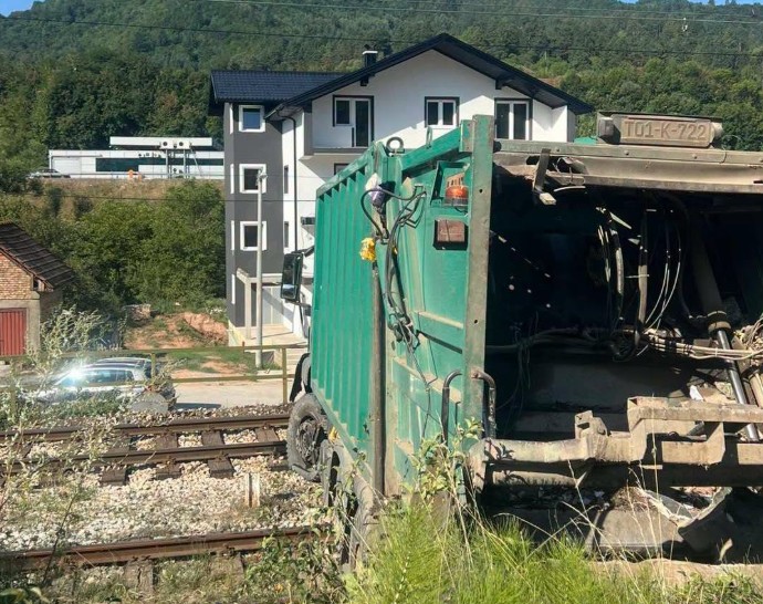 Haos na pruzi u Semizovcu: Otkazani vozovi prema Visokom, Zenici i Maglaju