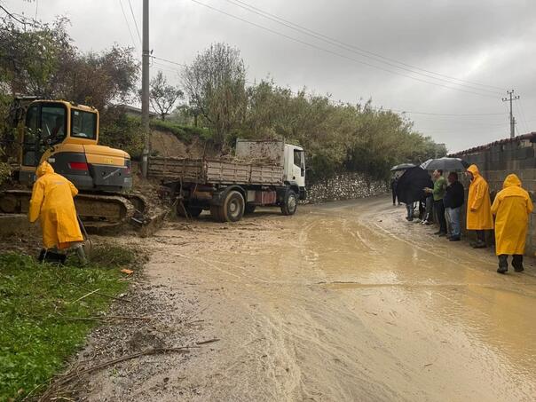 Haos u Albaniji: Poplavljeno hiljadu domova, jedna osoba mrtva