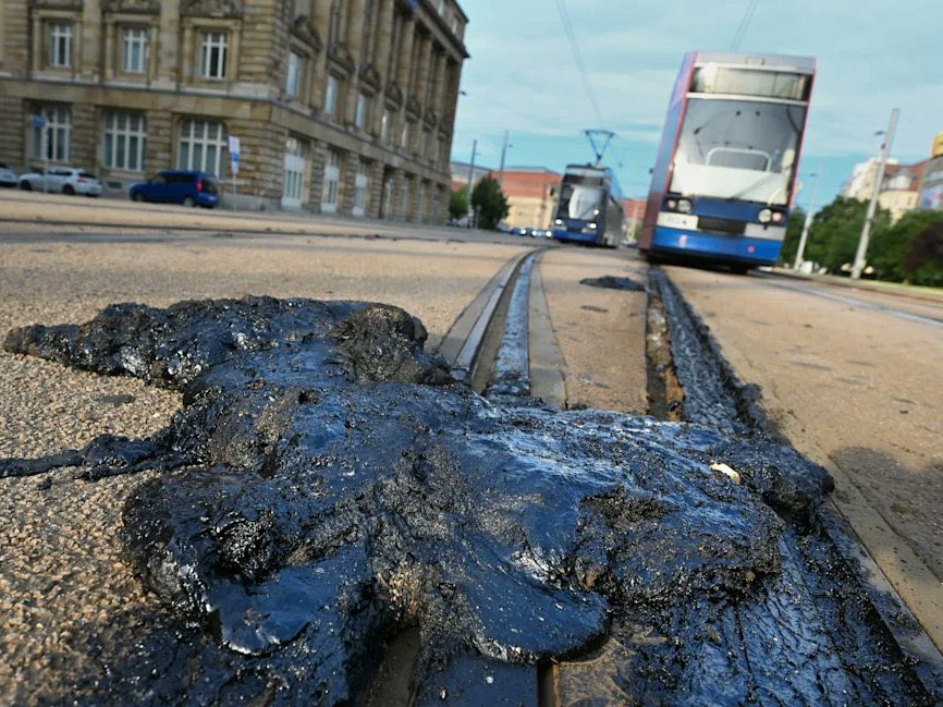 Haos u Leipzigu: Tramvaji stali nakon što se asfalt "rastopio"