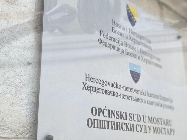 Haos HNK: Ne rade šalteri, građani ne mogu do uvjerenja