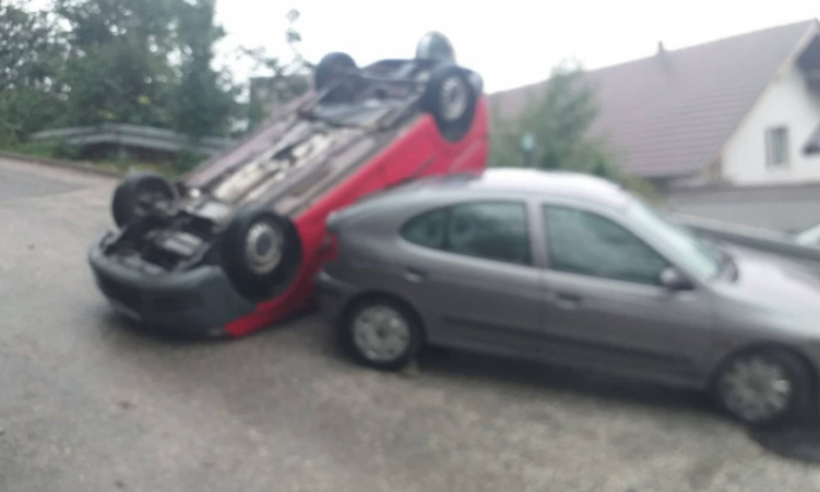 Haos u Sarajevu: Uništeni automobili, jedan završio na krovu, oprezno vozite