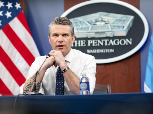 Haotična sedmica u Pentagonu: Glasnogovornik dao ostavku usred krize o curenju informacija