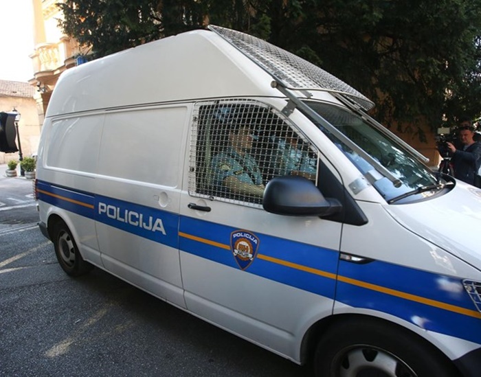 Hapšenja na području Zagreba: Malverzacije pri uvozu automobila?