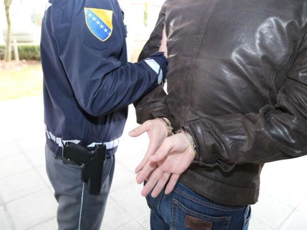 Hapšenja u Mostaru, Banjaluci i Bužimu: Krijumčarili Turke