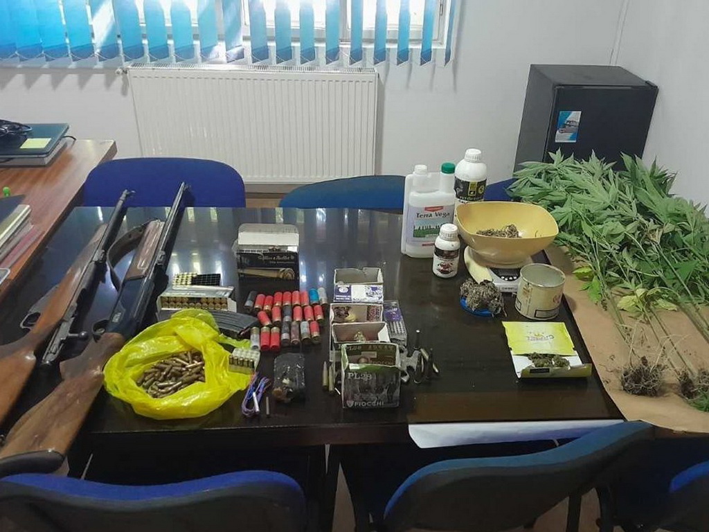 Hapšenje u Srpcu, zaplijenjeni droga i oružje