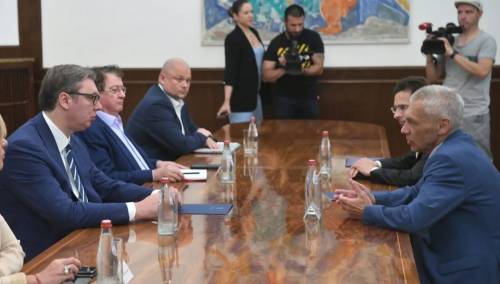 Harčenko pojasnio Vučiću nedolazak Lavrova, prije toga mu uputio upozorenje