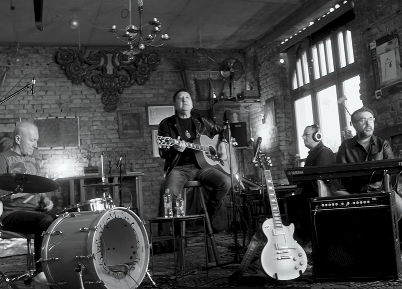 Hari Mata Hari oduševio novom baladom “Odavno si ti u srcu mom”