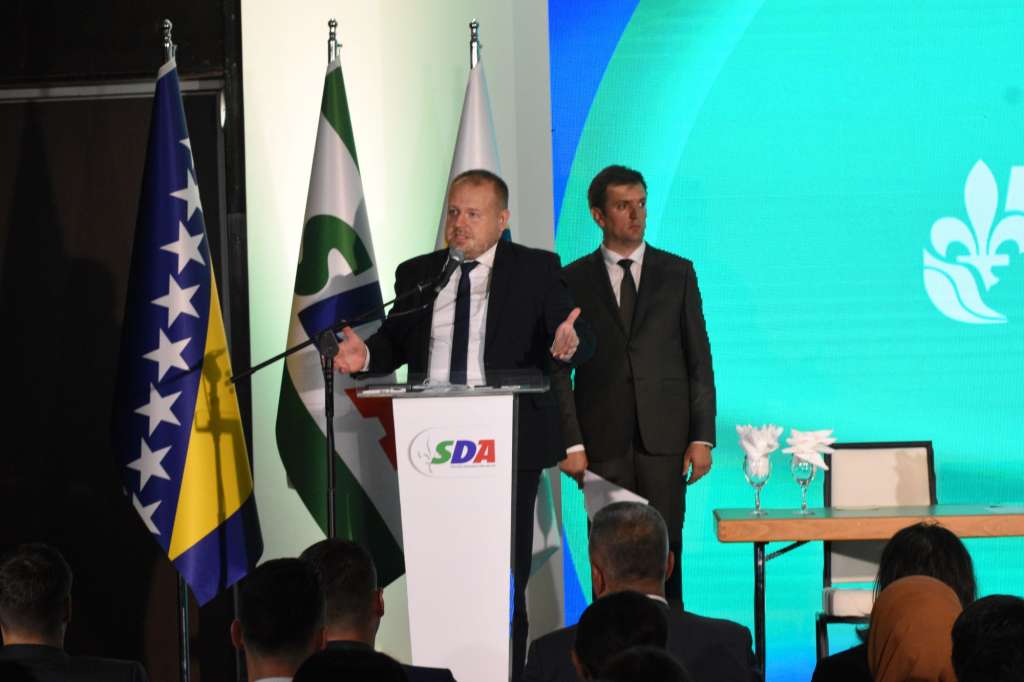 Haris Šabanović novi predsjednik Asocijacije mladih SDA