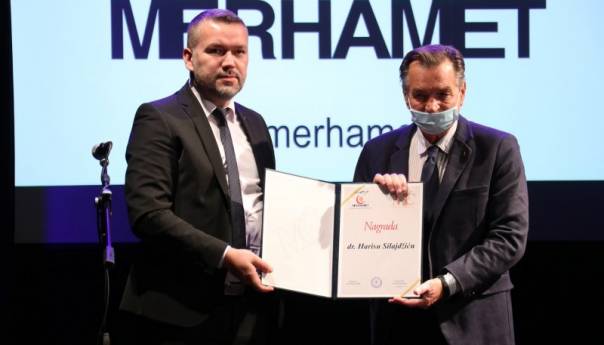 Harisu Silajdžiću i Latinki Perović nagrada Fondacije 'Muradif Ćato'