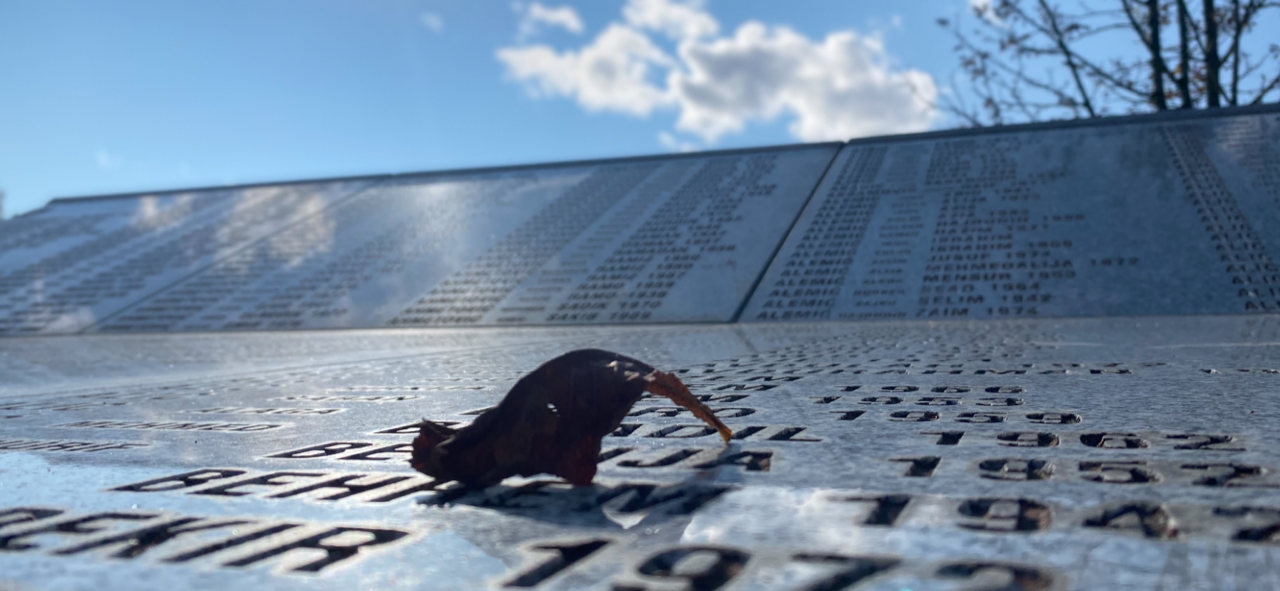 Hariz Halilović u potrazi za školskim drugovima u Potočarima: Đački sastanak!