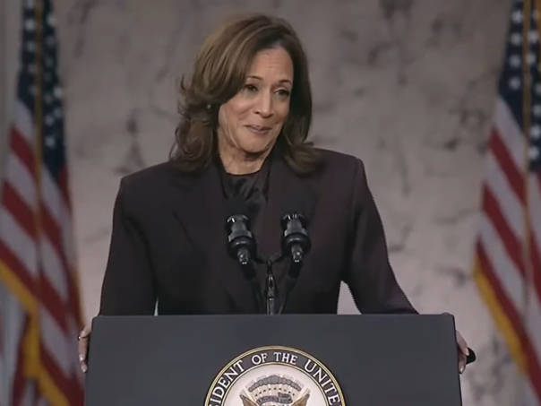 Harris u suzama poručila: Priznajem poraz, ali ne odustajem od borbe za slobodu