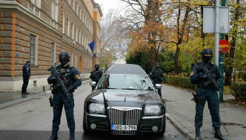 Hasan Muratović uz policijske počasti ukopan u haremu Alipašine džamije