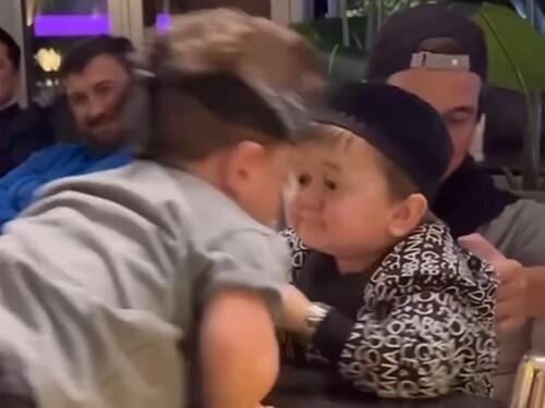 Hasbulla 'zakuhao' zbog pomfrita na stolu, kolega krenuo glavom na njega