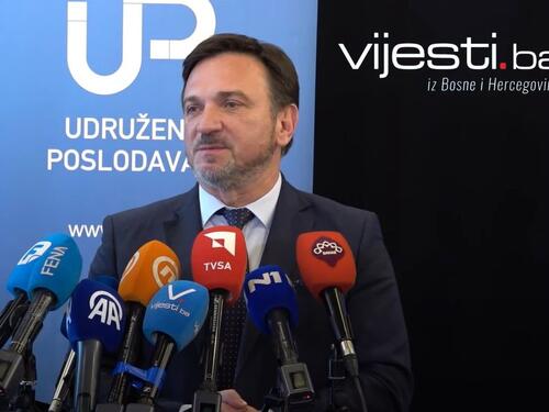 Hasičević: Zakon o neradnoj nedjelji mijenja trgovinu, prava radnika tek počinju!