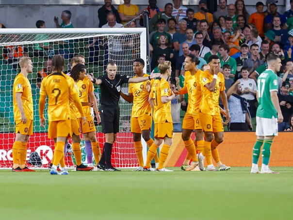 Peljto sudio Irskoj i Nizozemskoj, dosudio dva penala