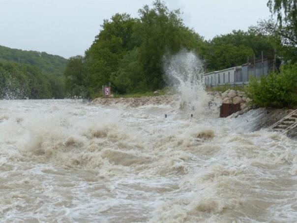 Havaje pogodile ogromne poplave: Hiljade ljudi evakuisano
