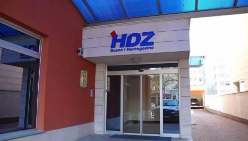 HDZ BiH predao kandidatske liste CIK-u BiH
